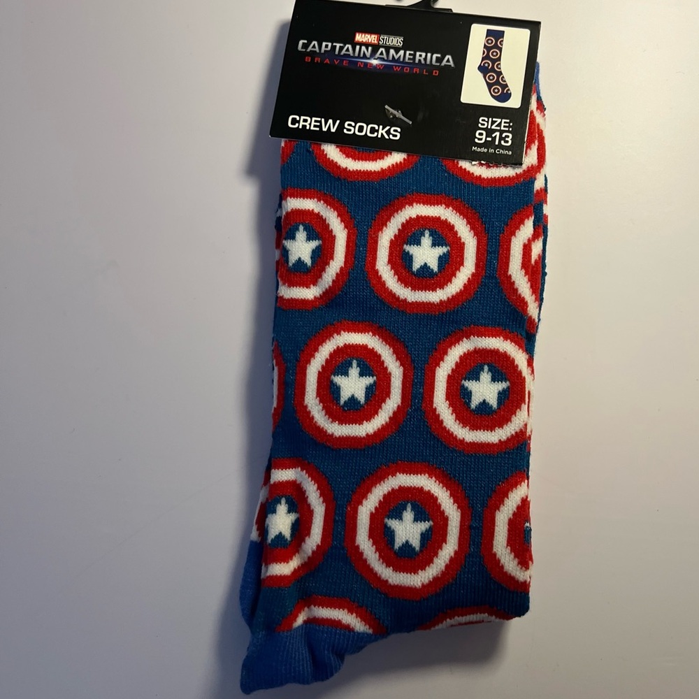 🆕Marvel Captain America Crew Socks | Brave New World Edition | Size 9-13